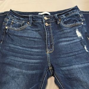 Like new, women’s Kancan denim jeans